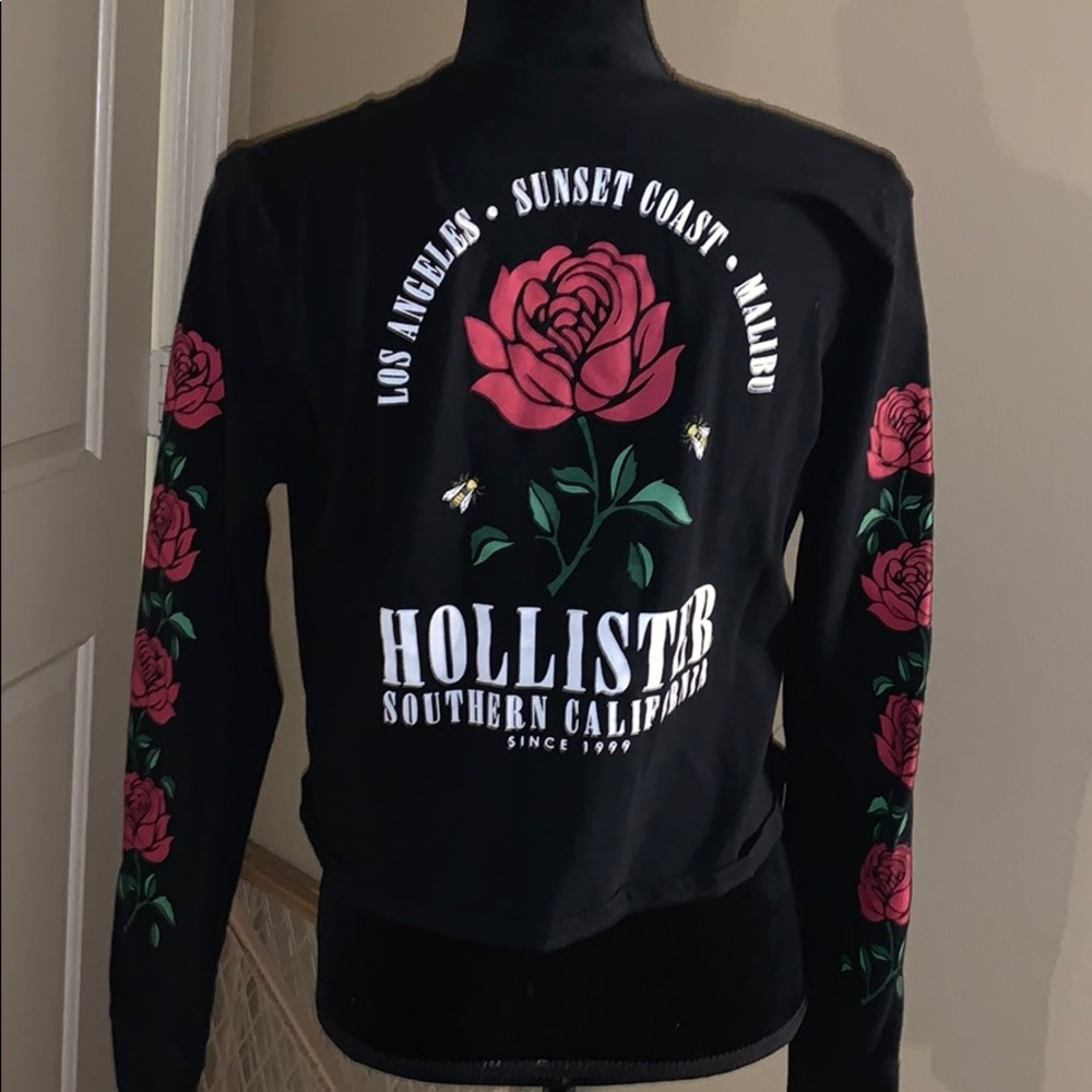 Cropped long sleeve